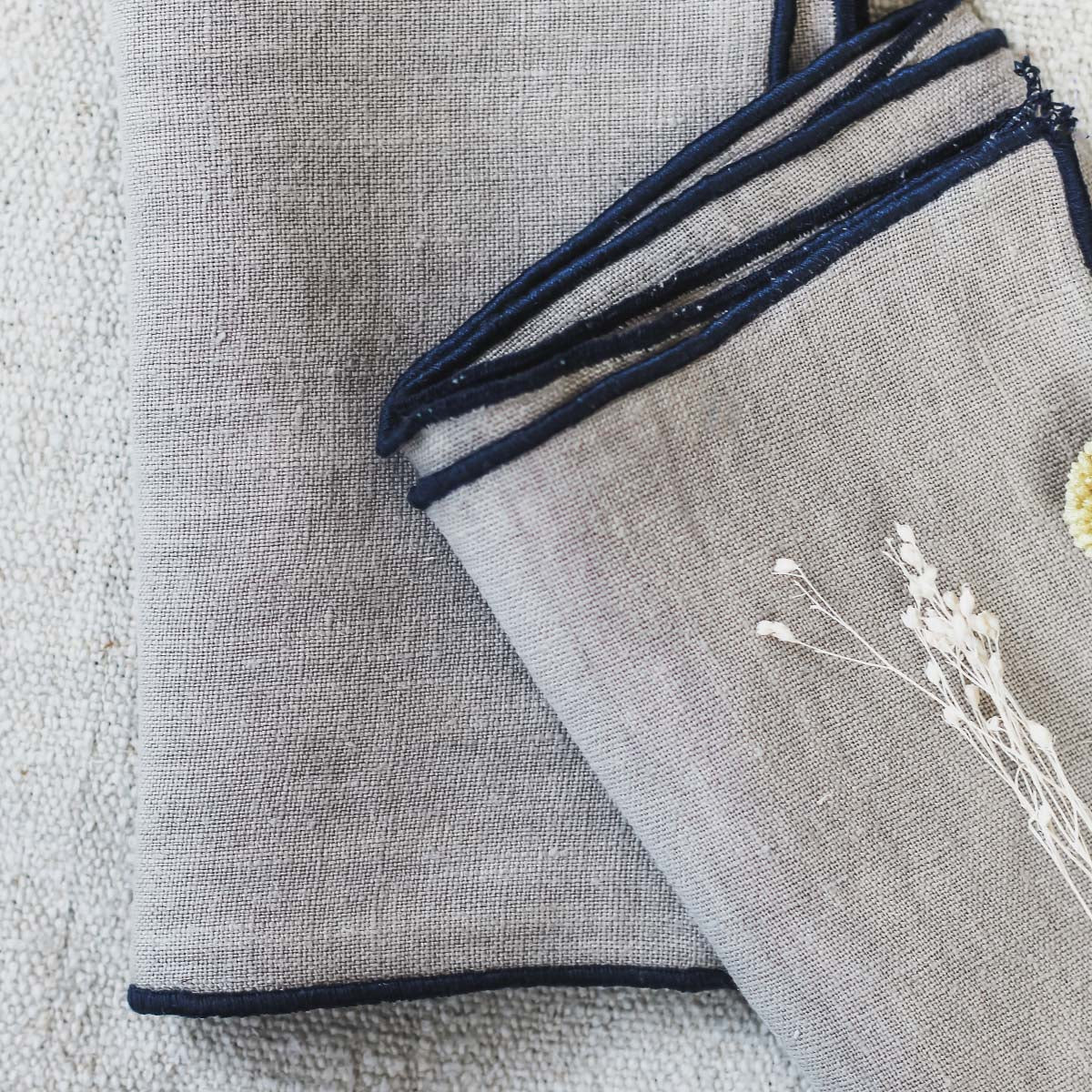 Navy Piped Ninen Napkin