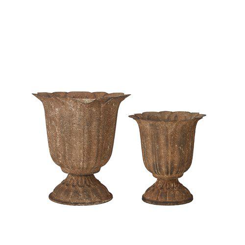 Frea Rust Urn Planters