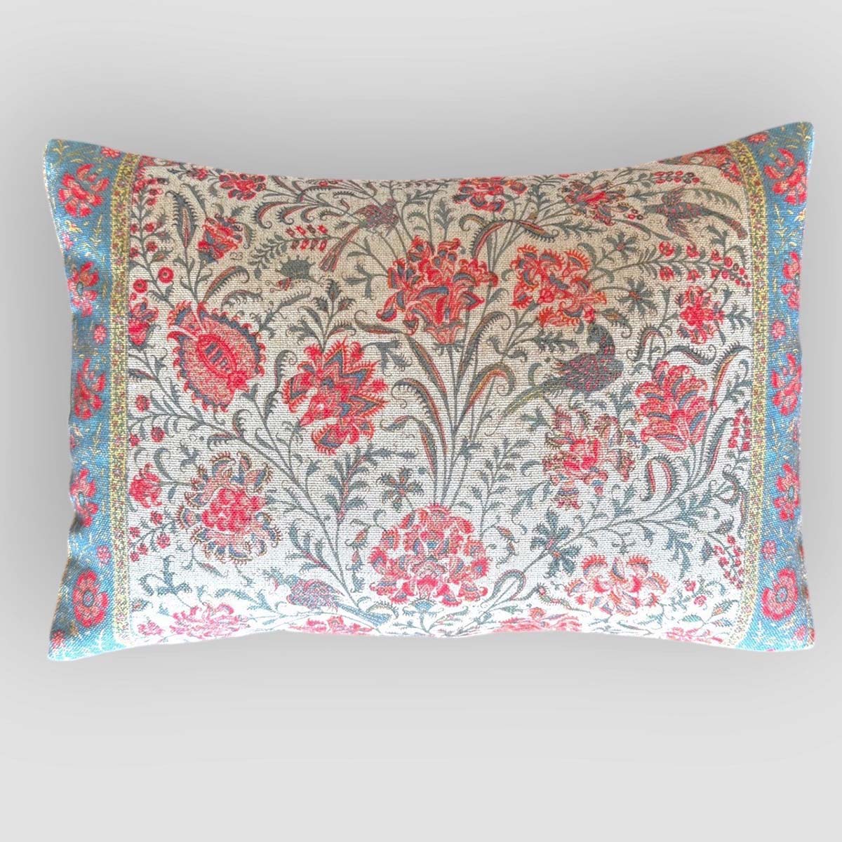 Vanessa cushion