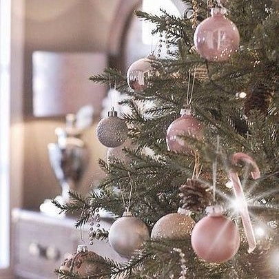 Antique Chic Christmas Collection