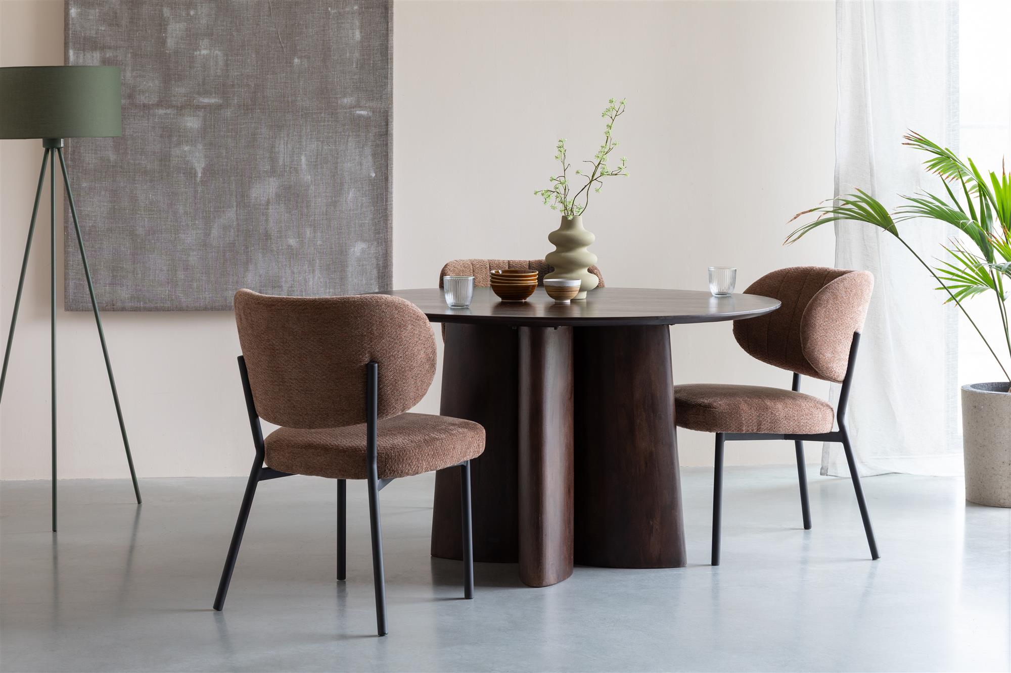 Leaf Dining Table