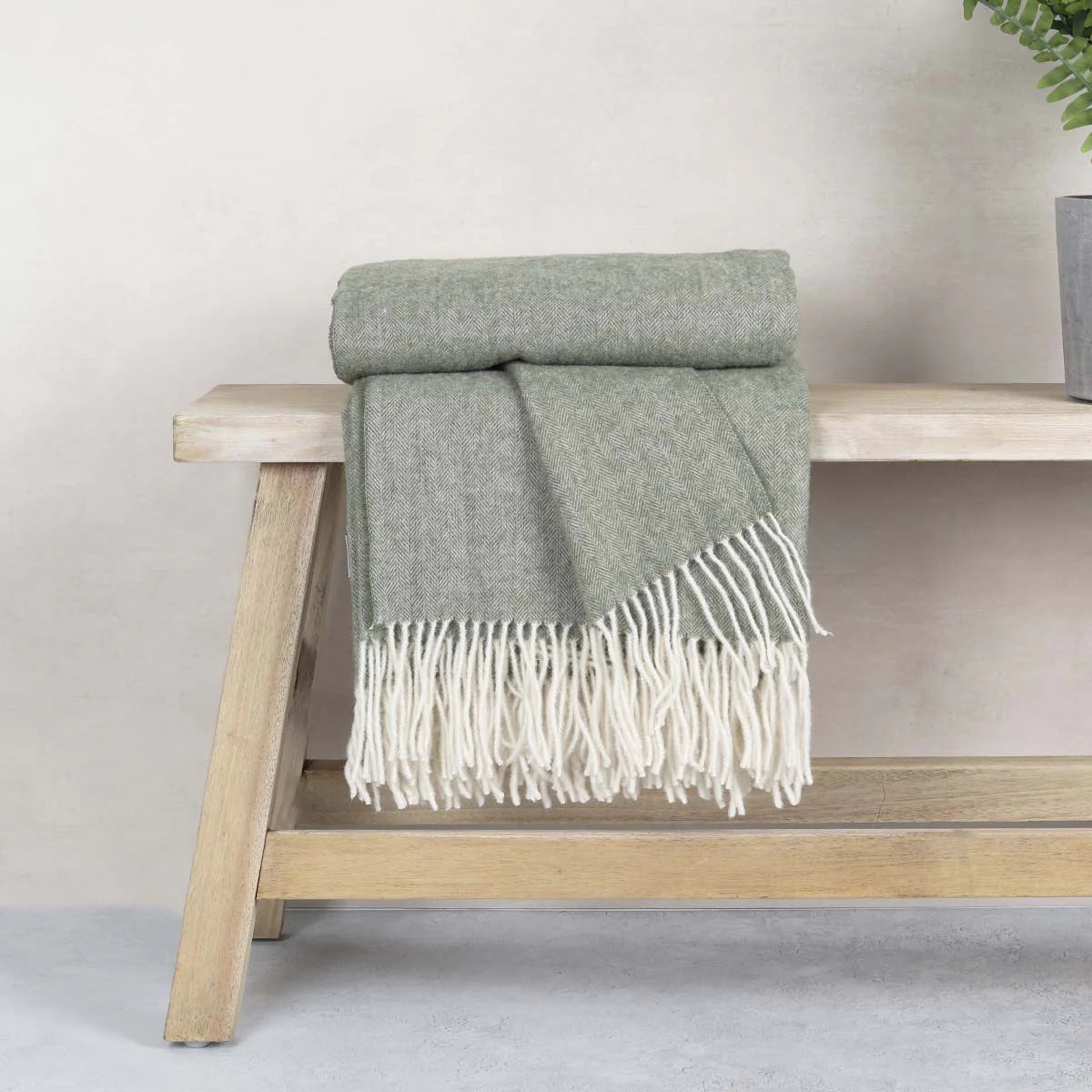 Anna Olive Pure Wool Throw