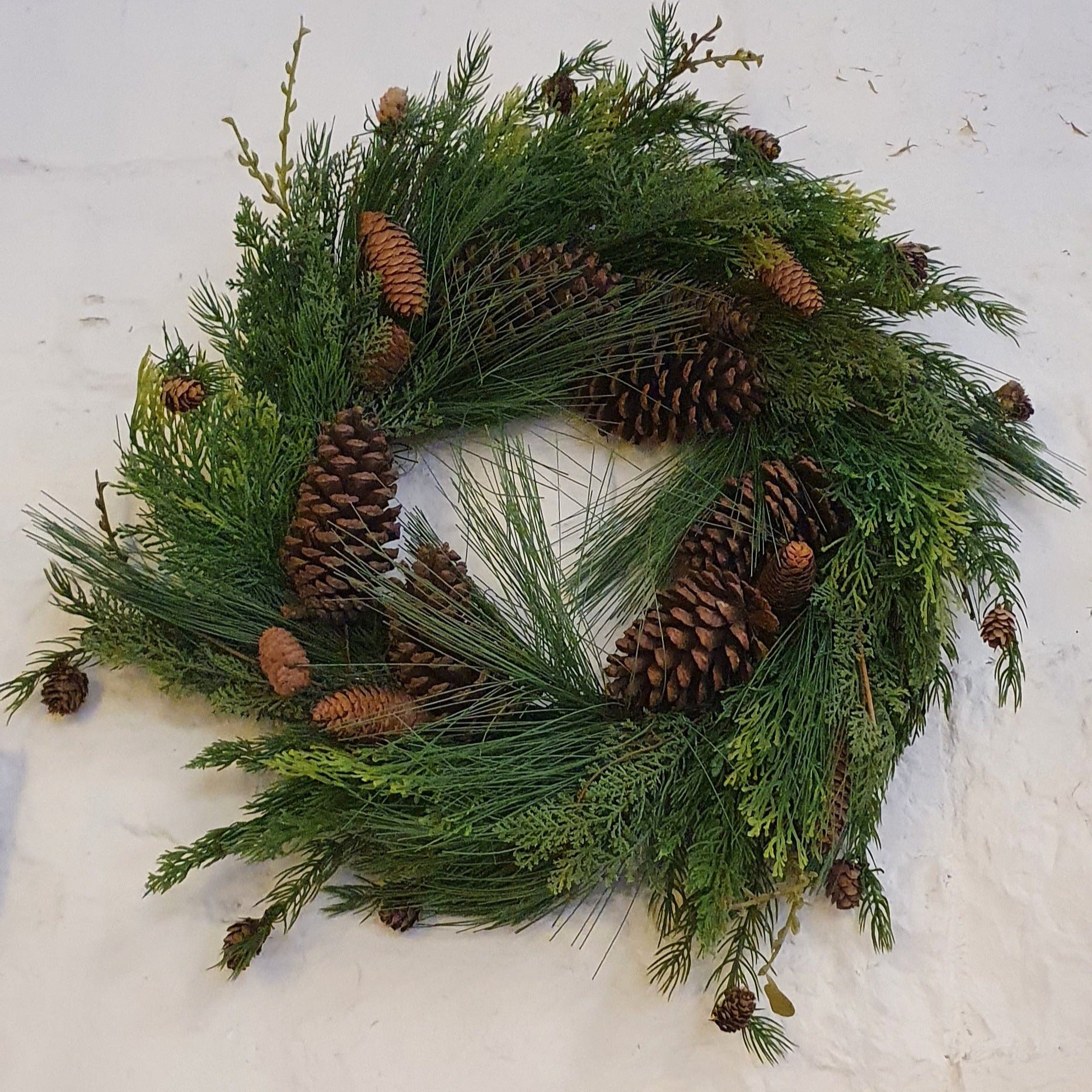 Pinecone & Pineneedle Wreath